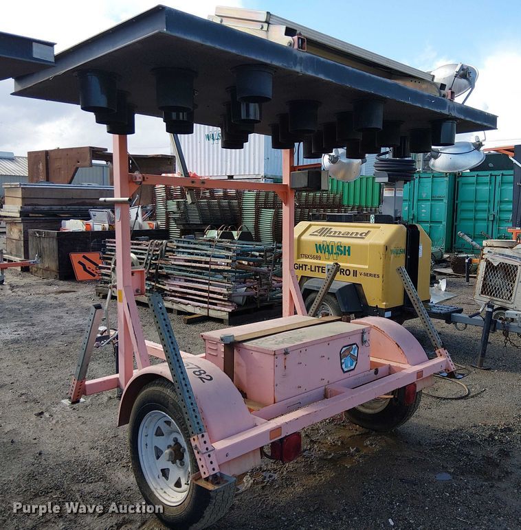 image for item EE4949 2005 Wanco WTSP arrow board trailer