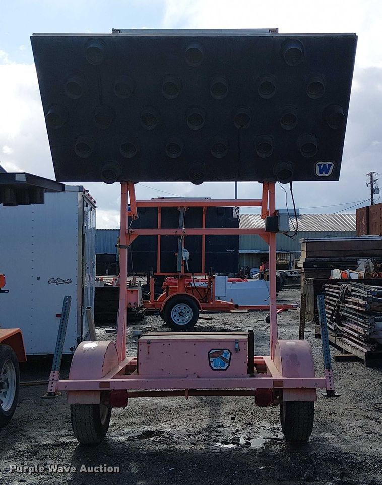 image for item EE4949 2005 Wanco WTSP arrow board trailer