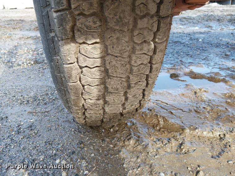 image for item EE4949 2005 Wanco WTSP arrow board trailer