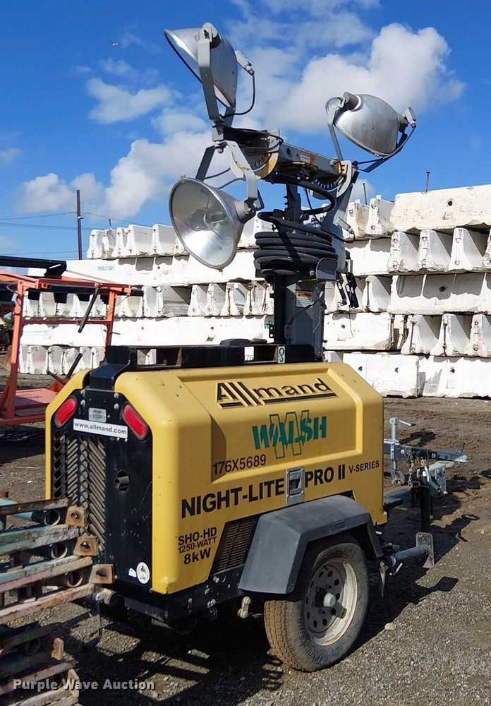 image for item EE4950 Allmand light plant