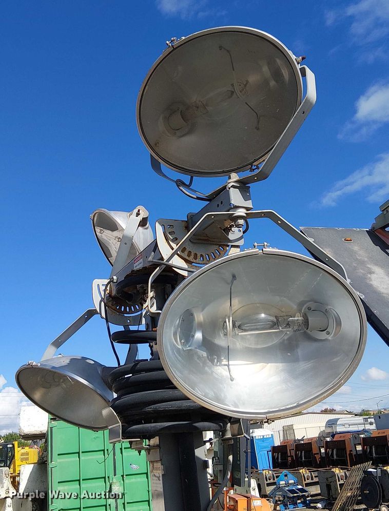 image for item EE4950 Allmand light plant