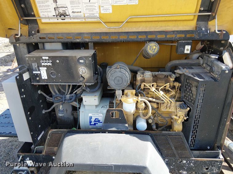 image for item EE4950 Allmand light plant