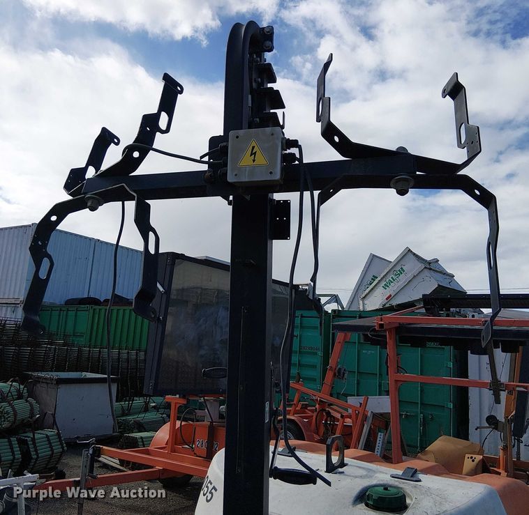 image for item EE4952 2019 Generac MLT6SKDS-STD light plant