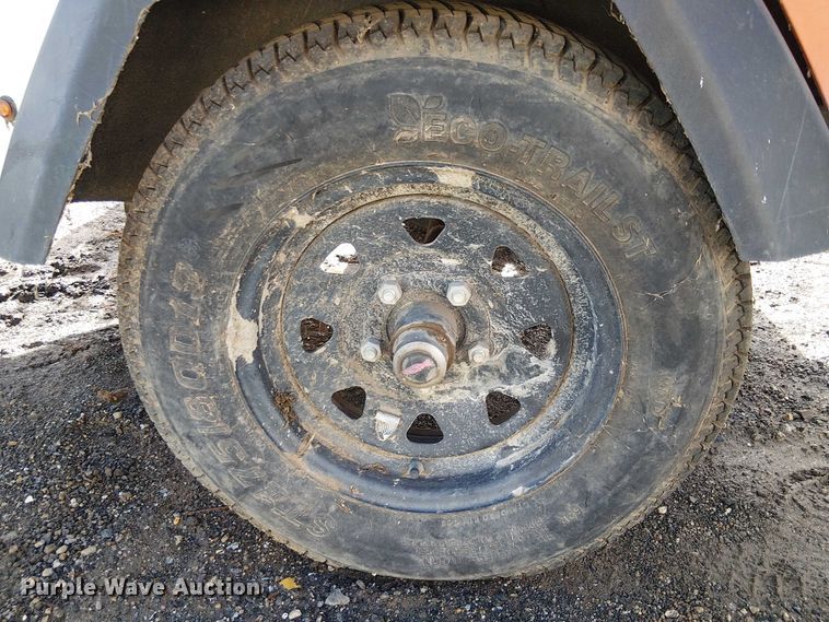 image for item EE4952 2019 Generac MLT6SKDS-STD light plant