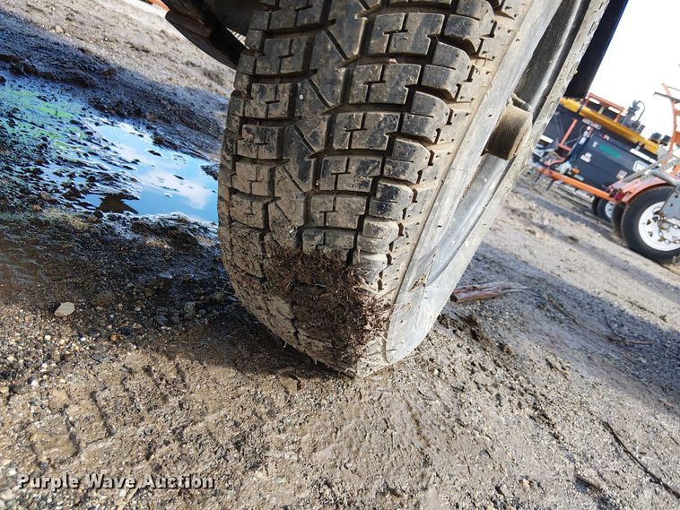 image for item EE4952 2019 Generac MLT6SKDS-STD light plant