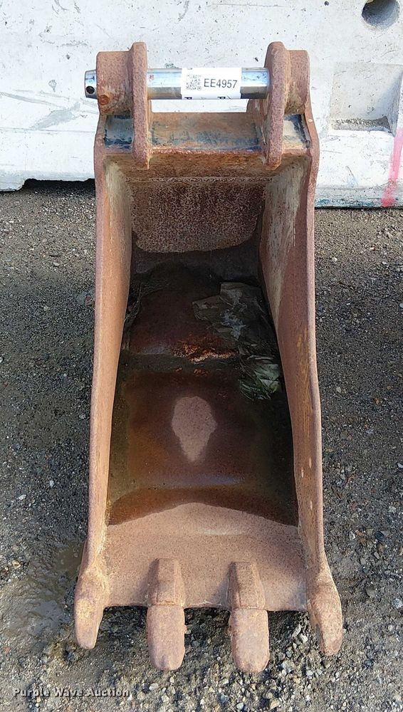 image for item EE4957 15