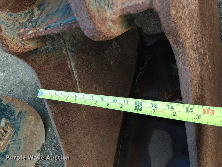 image for item EE4957 15