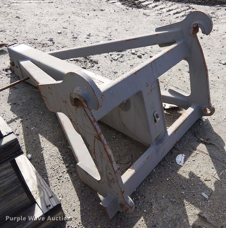 image for item EE4965 2014 Volvo jib