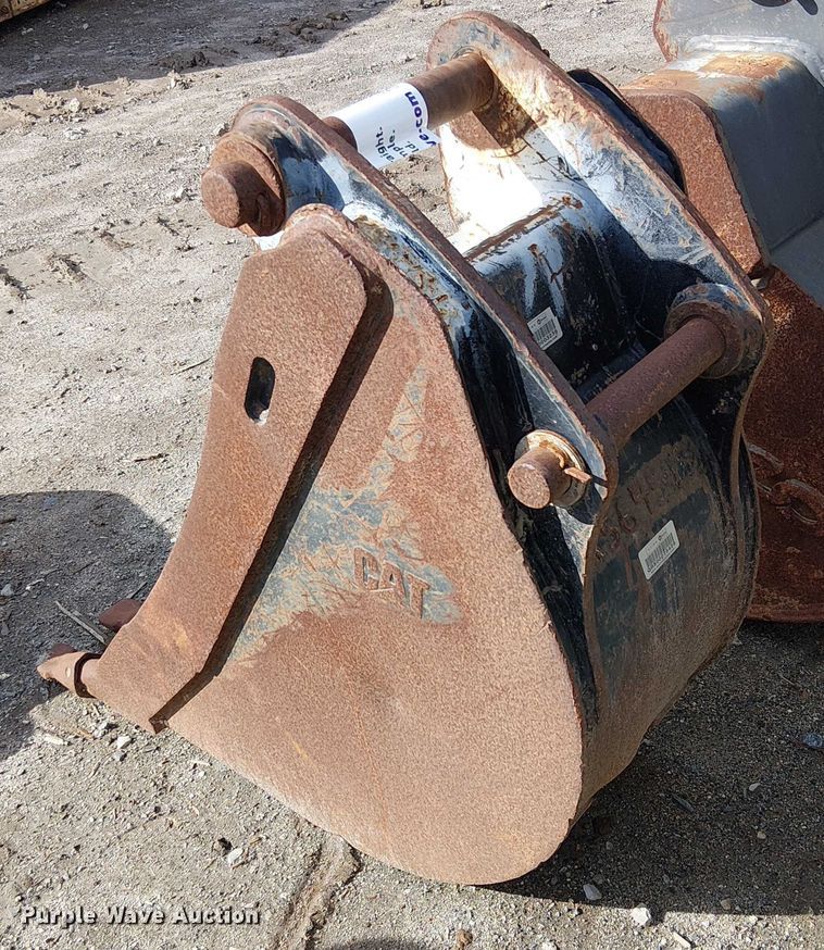 image for item EE4967 Caterpillar 16