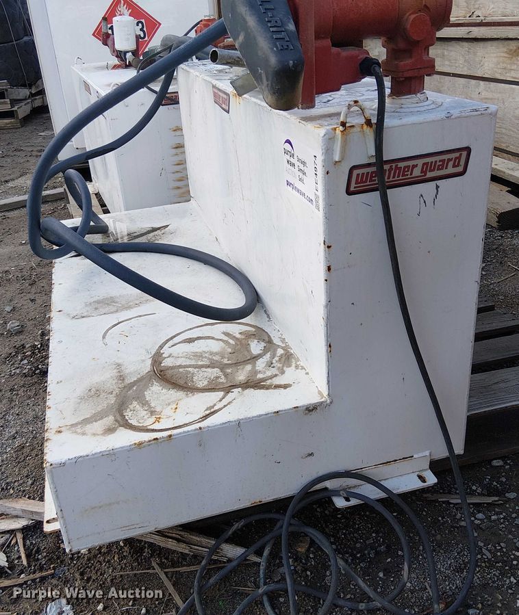 image for item EE4974 Weather Guard L-shaped fuel tank
