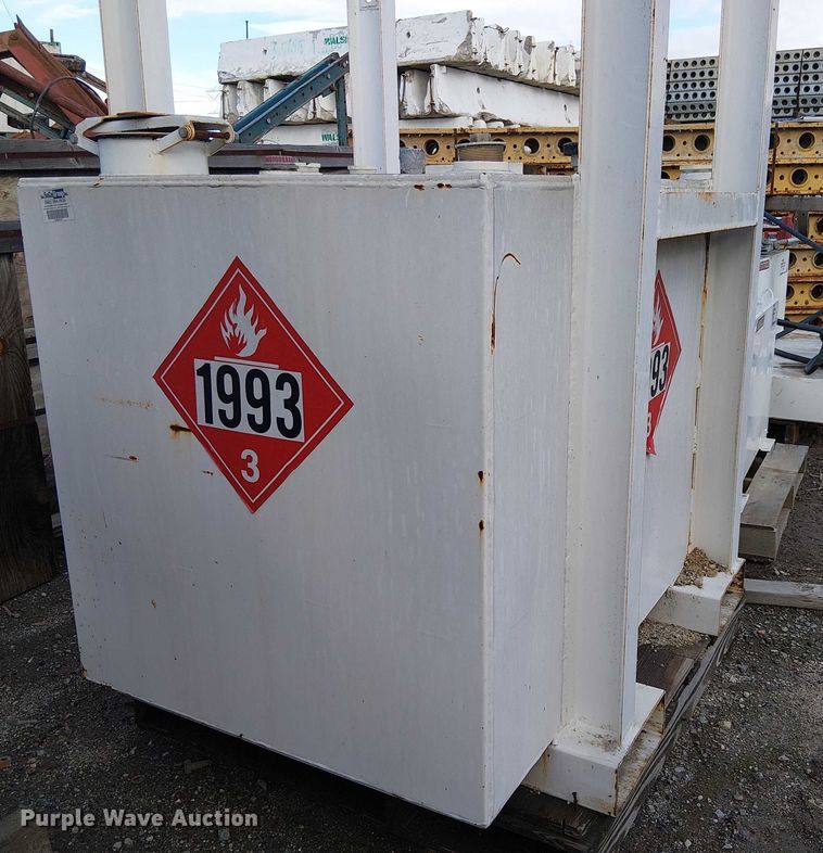 image for item EE4976 Fuel tank