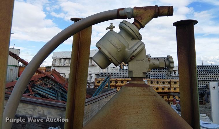 image for item EE4977 2014 Clemco 3680 sandblasting pot