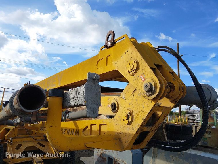 image for item EE4980 2015 Atabey B17 ERC concrete placer