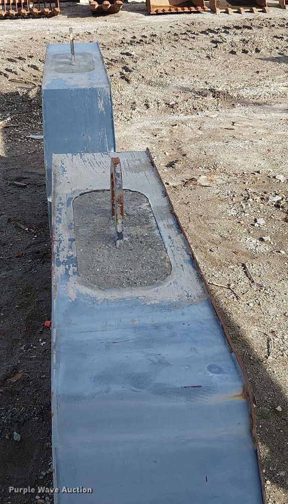 image for item EE4980 2015 Atabey B17 ERC concrete placer