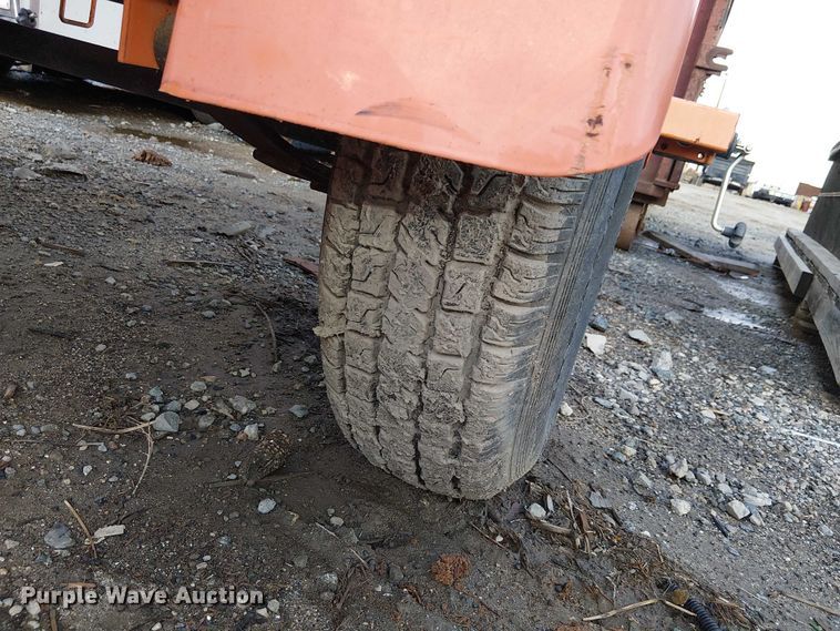 image for item EE4985 2014 Wanco WVT3 message board trailer