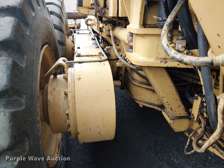 image for item EE4990 1998 Caterpillar 140H motor grader