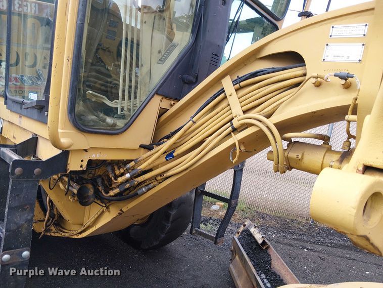 image for item EE4990 1998 Caterpillar 140H motor grader