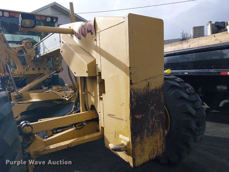 image for item EE4990 1998 Caterpillar 140H motor grader