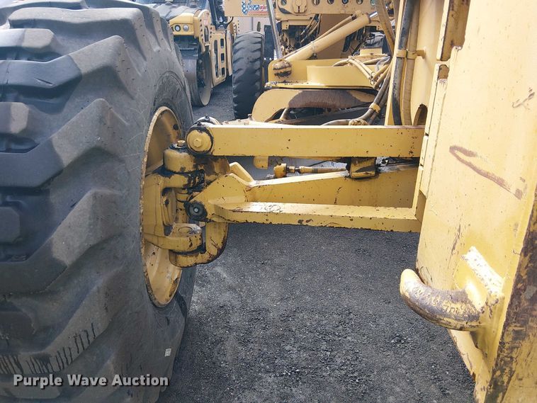 image for item EE4990 1998 Caterpillar 140H motor grader