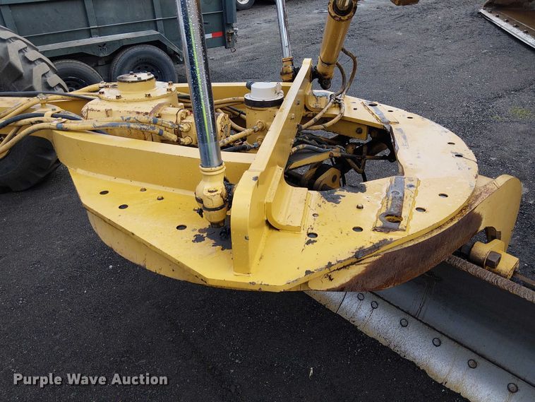 image for item EE4990 1998 Caterpillar 140H motor grader