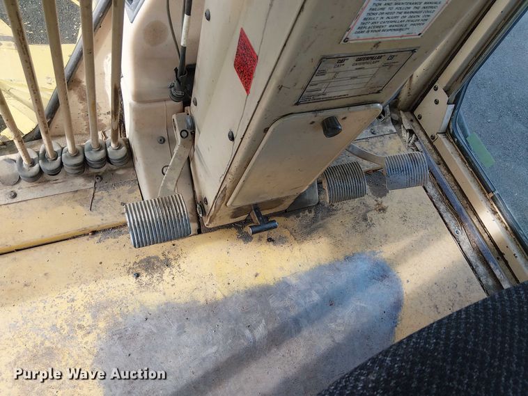 image for item EE4990 1998 Caterpillar 140H motor grader