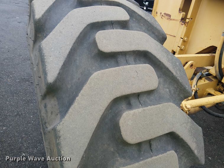 image for item EE4990 1998 Caterpillar 140H motor grader