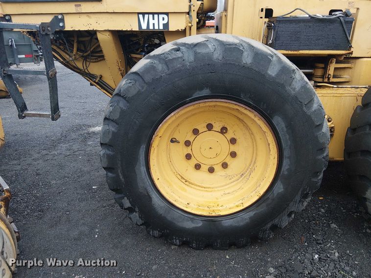 image for item EE4990 1998 Caterpillar 140H motor grader