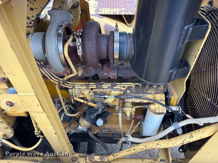 image for item EF2268 1991 Caterpillar 627E scraper