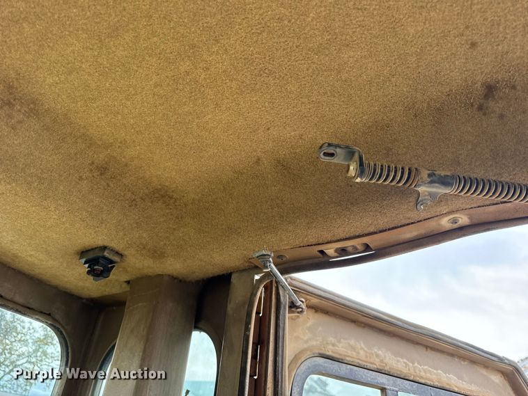 image for item EF2268 1991 Caterpillar 627E scraper