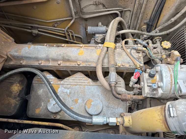 image for item EF2268 1991 Caterpillar 627E scraper