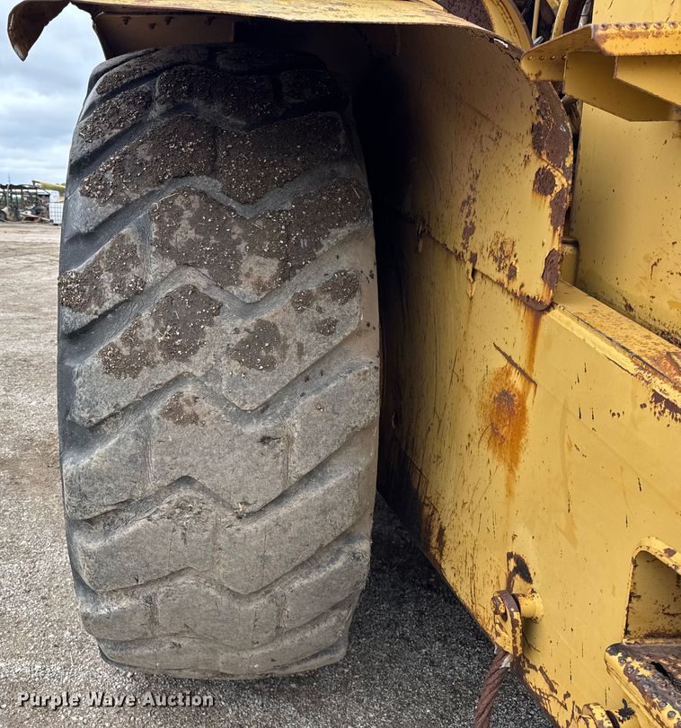 image for item EF2268 1991 Caterpillar 627E scraper