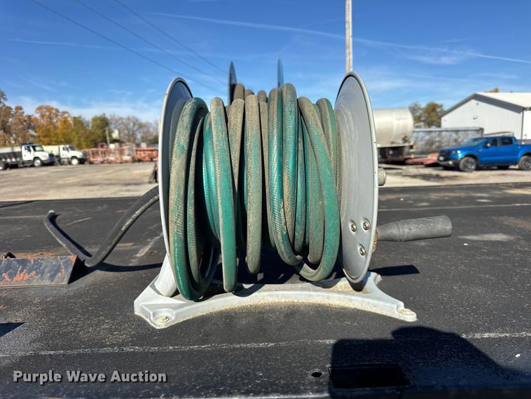 image for item EF2288 1995 International 4900 flatbed truck