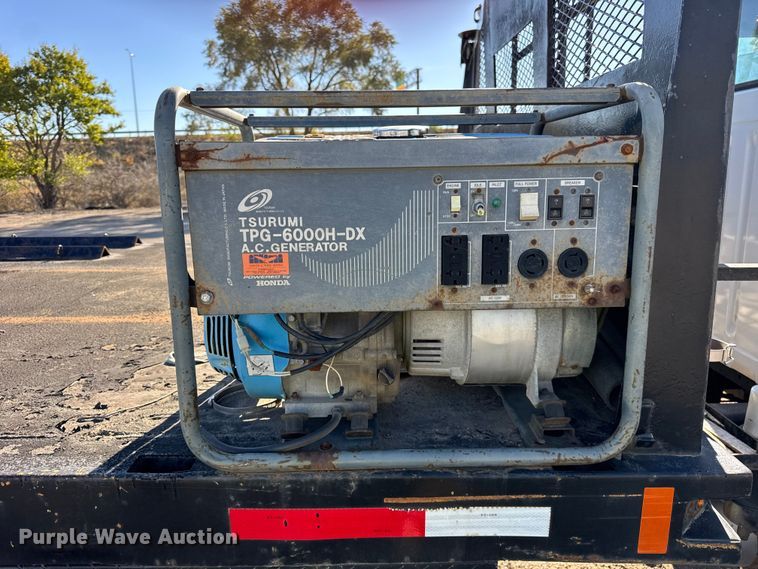 image for item EF2288 1995 International 4900 flatbed truck