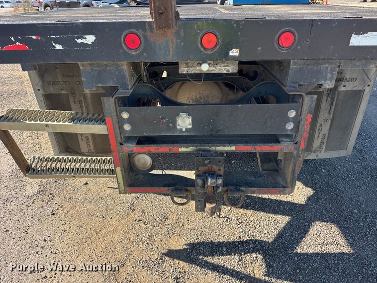 image for item EF2288 1995 International 4900 flatbed truck