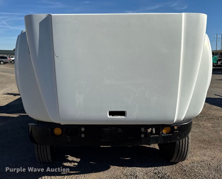 image for item EF2288 1995 International 4900 flatbed truck