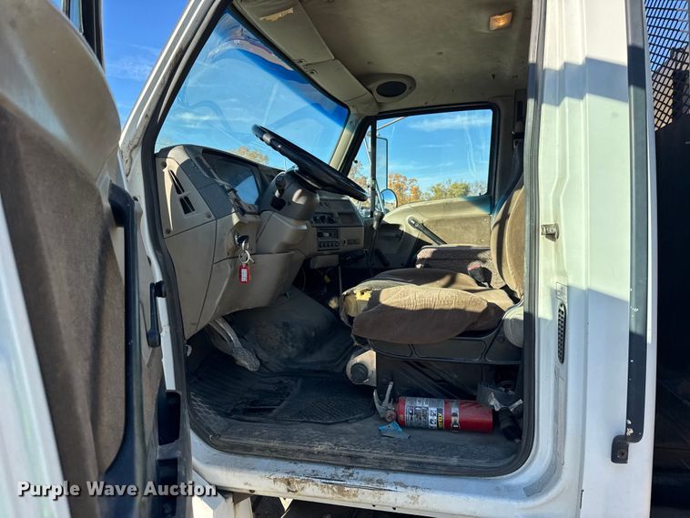 image for item EF2289 2001 Sterling Acterra M7500 flatbed truck