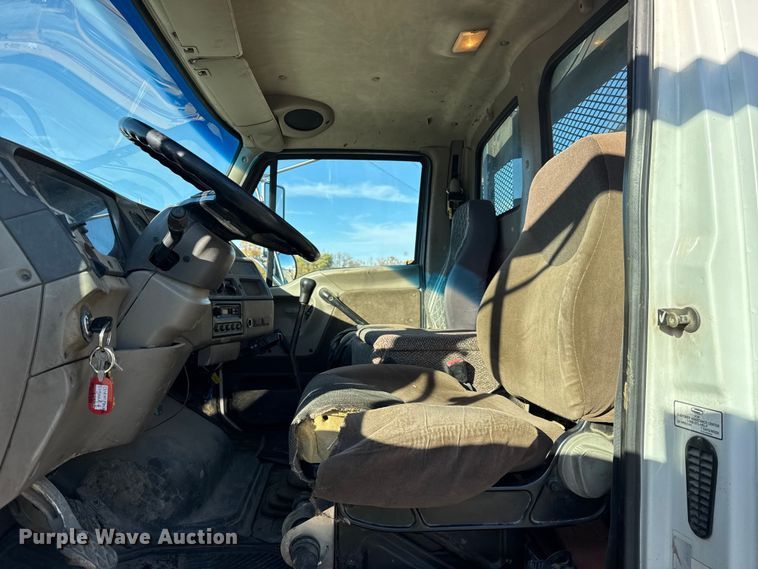 image for item EF2289 2001 Sterling Acterra M7500 flatbed truck