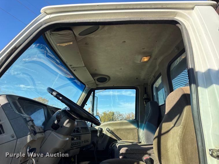 image for item EF2289 2001 Sterling Acterra M7500 flatbed truck