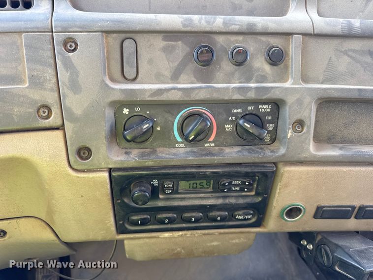 image for item EF2289 2001 Sterling Acterra M7500 flatbed truck