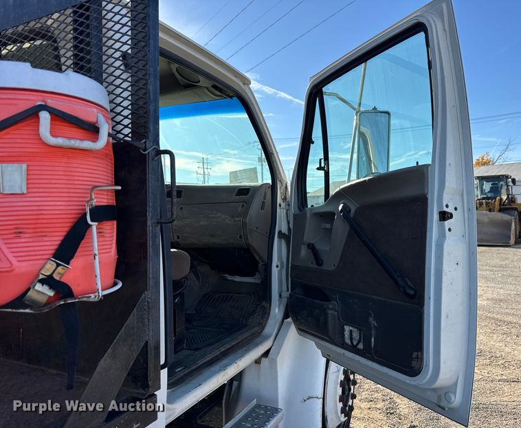 image for item EF2289 2001 Sterling Acterra M7500 flatbed truck