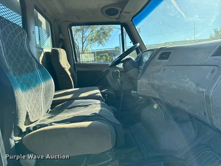 image for item EF2289 2001 Sterling Acterra M7500 flatbed truck