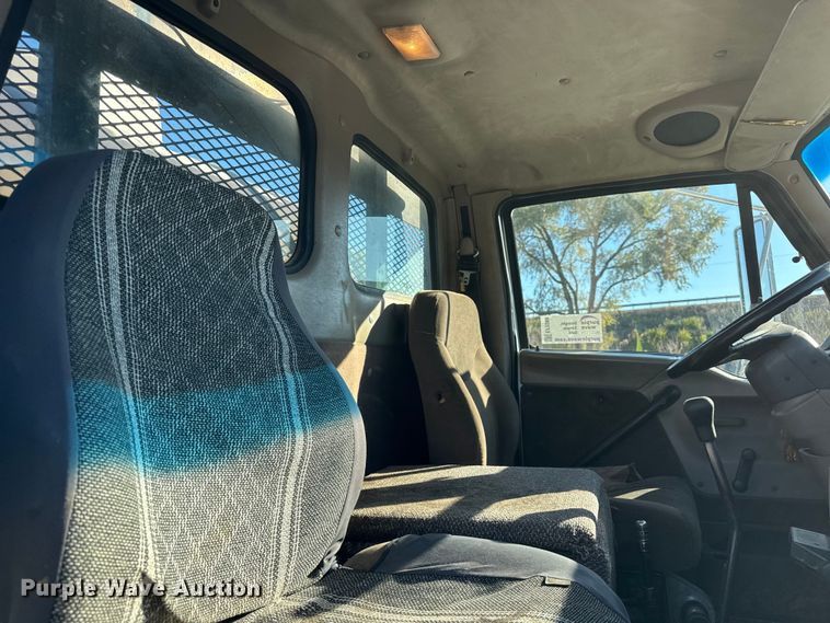 image for item EF2289 2001 Sterling Acterra M7500 flatbed truck