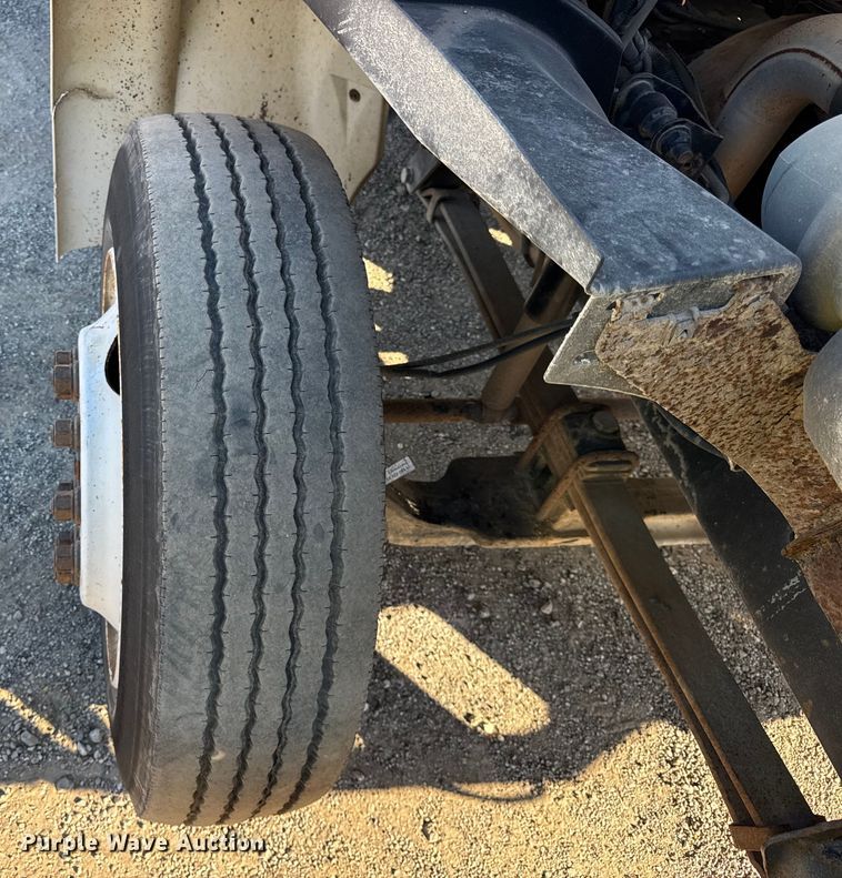 image for item EF2289 2001 Sterling Acterra M7500 flatbed truck