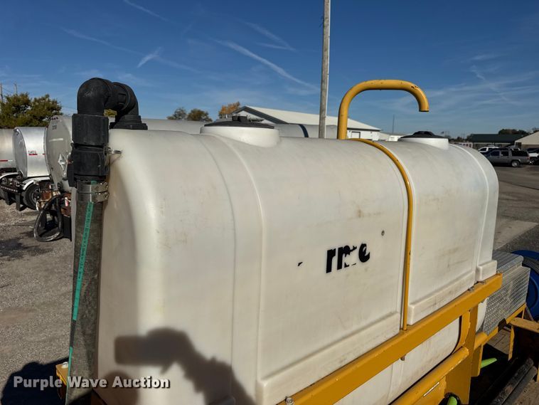 image for item EF2290 2008 Belshe BF11 equipment trailer