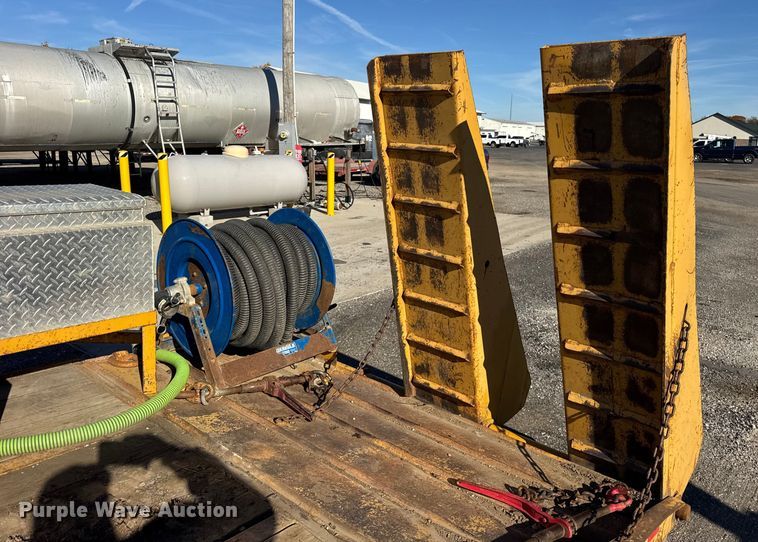 image for item EF2290 2008 Belshe BF11 equipment trailer