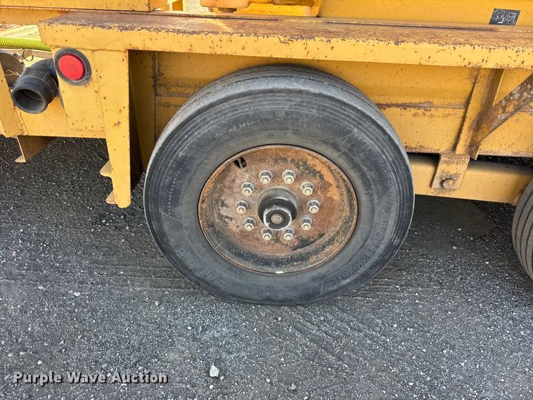 image for item EF2290 2008 Belshe BF11 equipment trailer