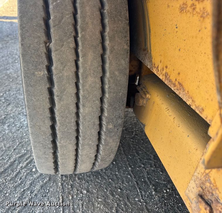 image for item EF2290 2008 Belshe BF11 equipment trailer