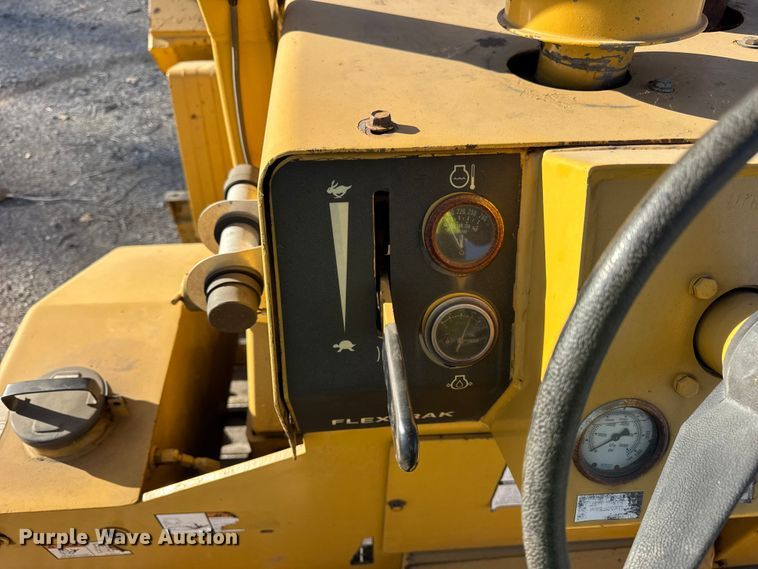 image for item EF2292 1991 Vermeer FLX75 cable plow