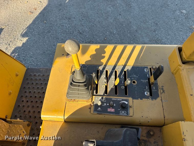 image for item EF2292 1991 Vermeer FLX75 cable plow