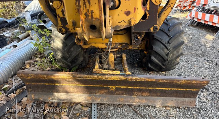 image for item EF2293 1996 Vermeer V5750 trencher